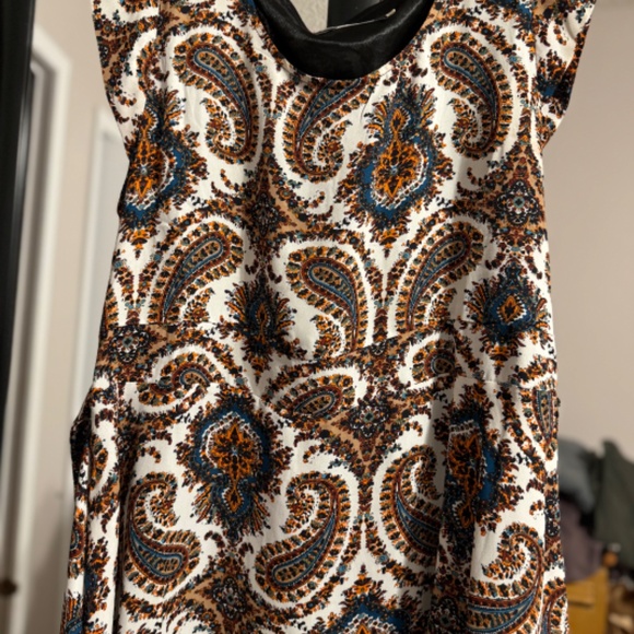 Dress - Picture 5 of 5